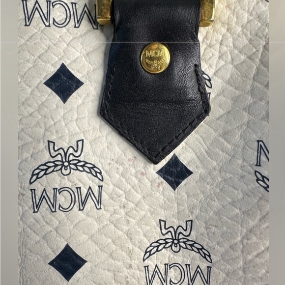 MCM White and Black Shoulder Bag - Picture 7 of 13